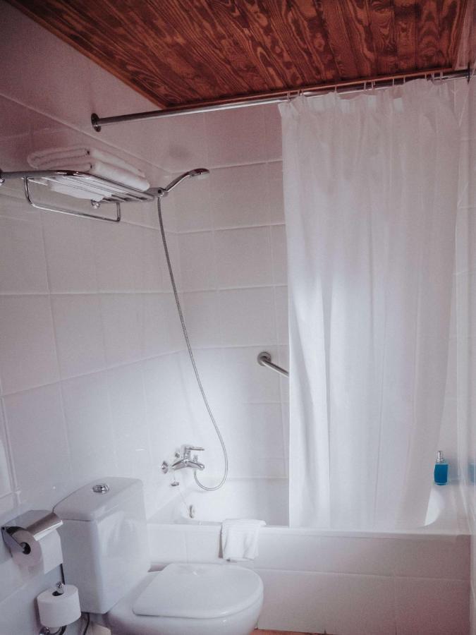 Hostal Les Fonts Castellar De N'Hug Exterior photo