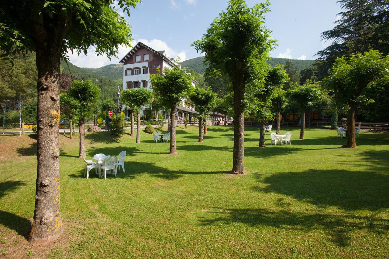 Hostal Les Fonts Castellar De N'Hug Exterior photo