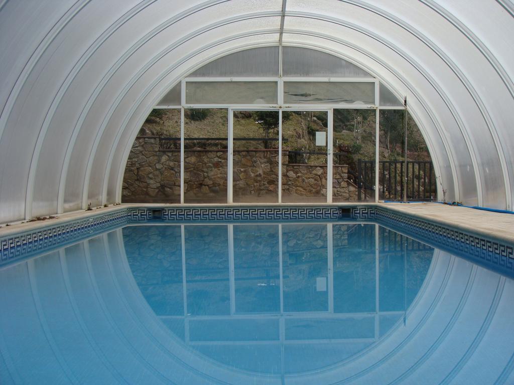 Hostal Les Fonts Castellar De N'Hug Exterior photo